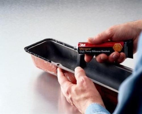 3M 08672 High Temp Black Silicone Gasket 3 fl oz Tube