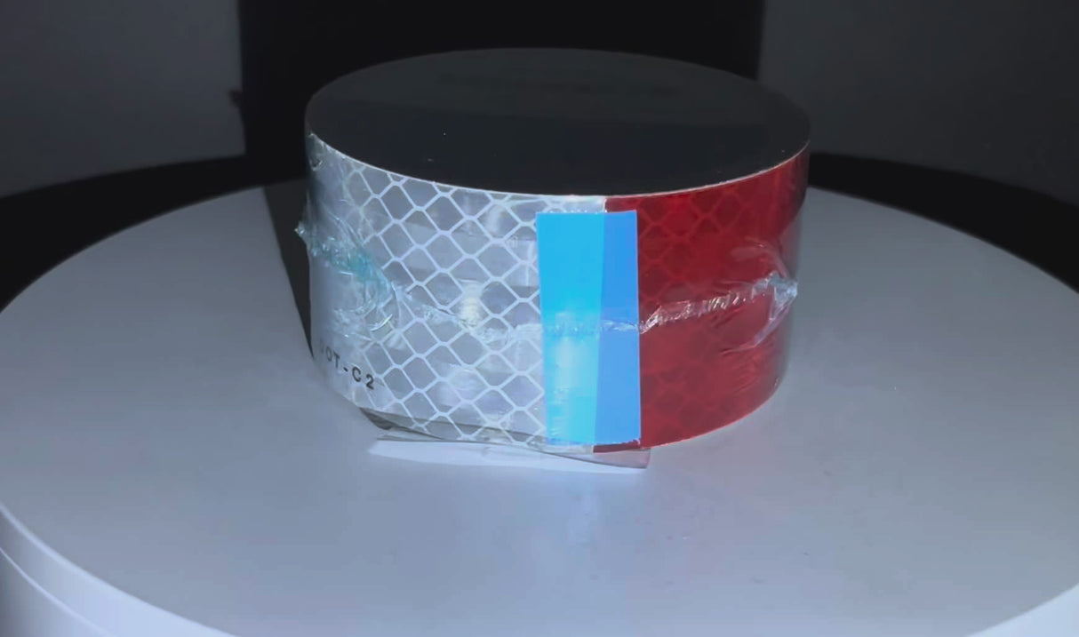 3M 2" x 30' Roll of 913-32  11" Red / 7" White Conspicuity Reflective Tape - 22494